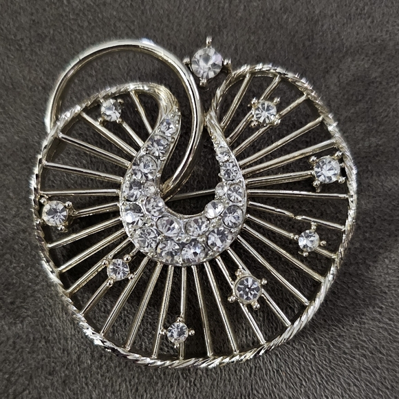 David Lisner Jewelry - Swirl Clear Crystals Openwork DAVID LISNER Vintage Silver Brooch Pin.